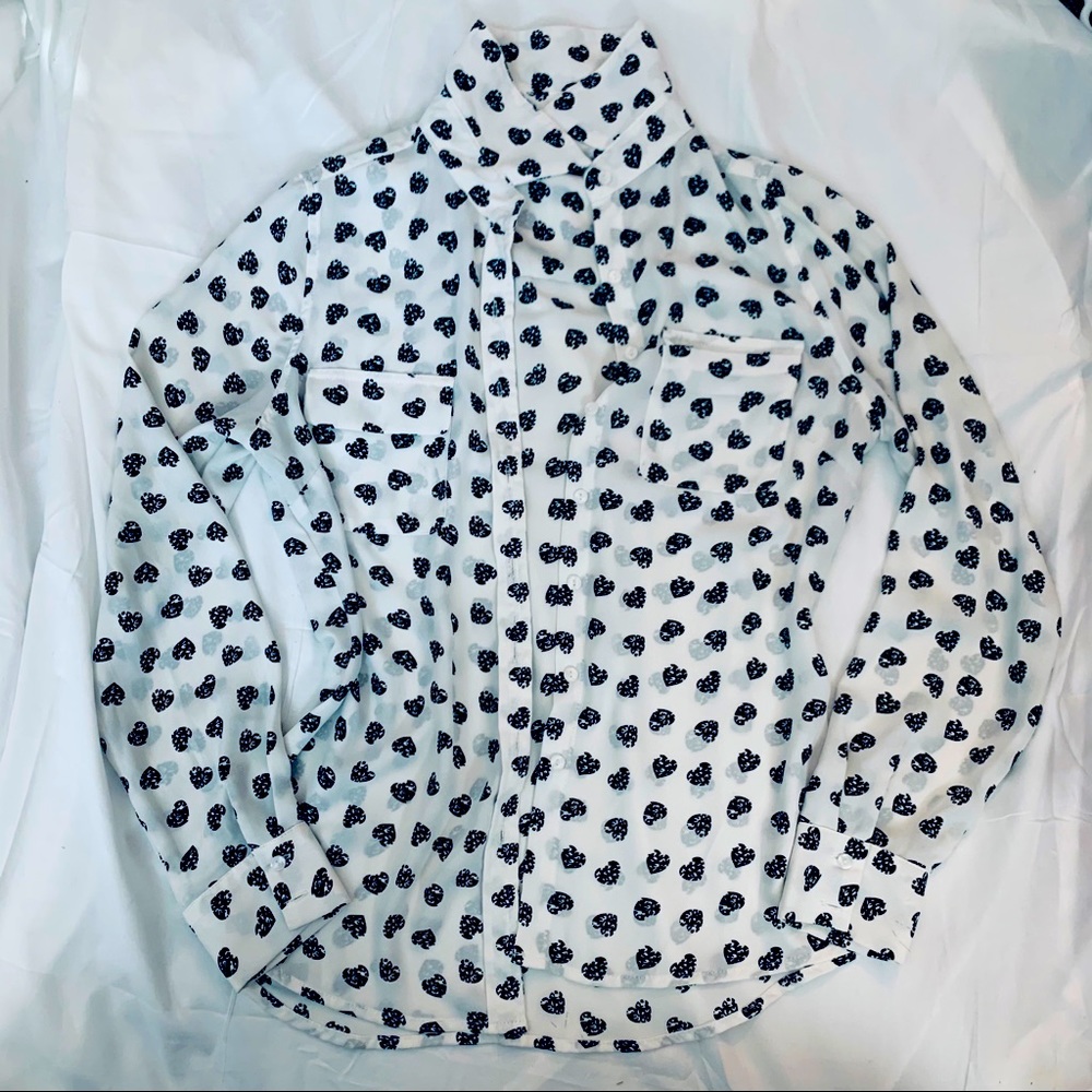 Heart button up